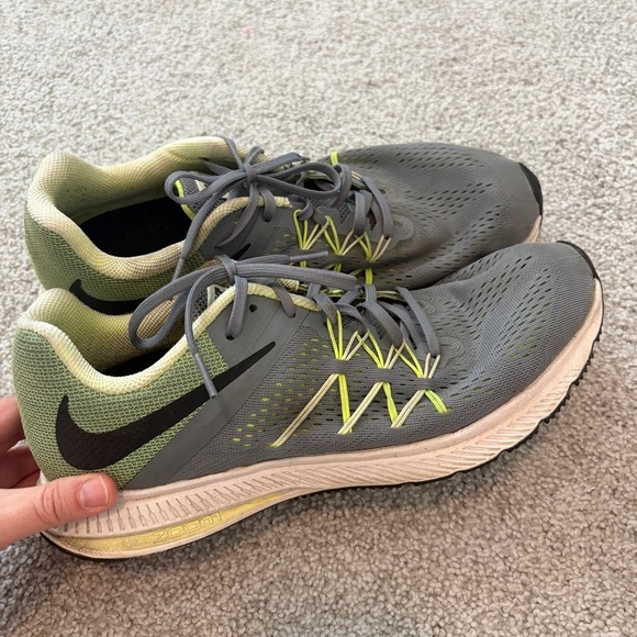 Nike Other - Nike Zoom Winflo 3 Mens Running Shoes Dark Grey Volt 831561-004 Size 10.5